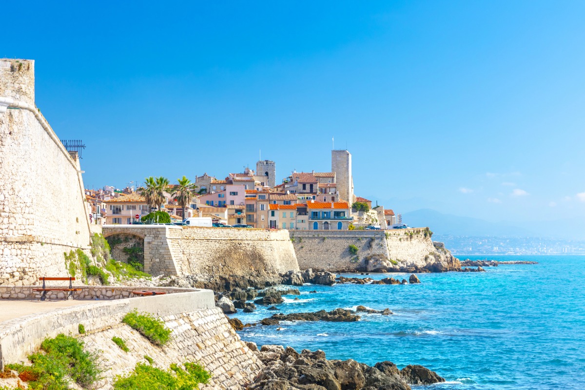 Antiquaire à Antibes