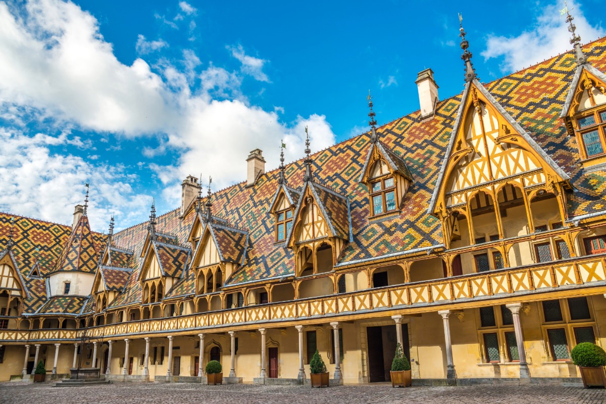 Antiquaire à Beaune