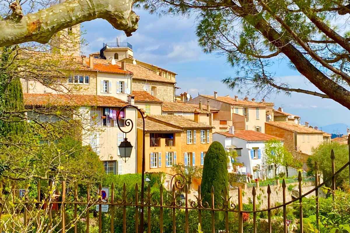 Antiquaire à Mougins